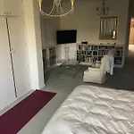 Willesden Boutique Hotel